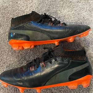 COPY - Puma ONE lux Soccer Cleats Size 9